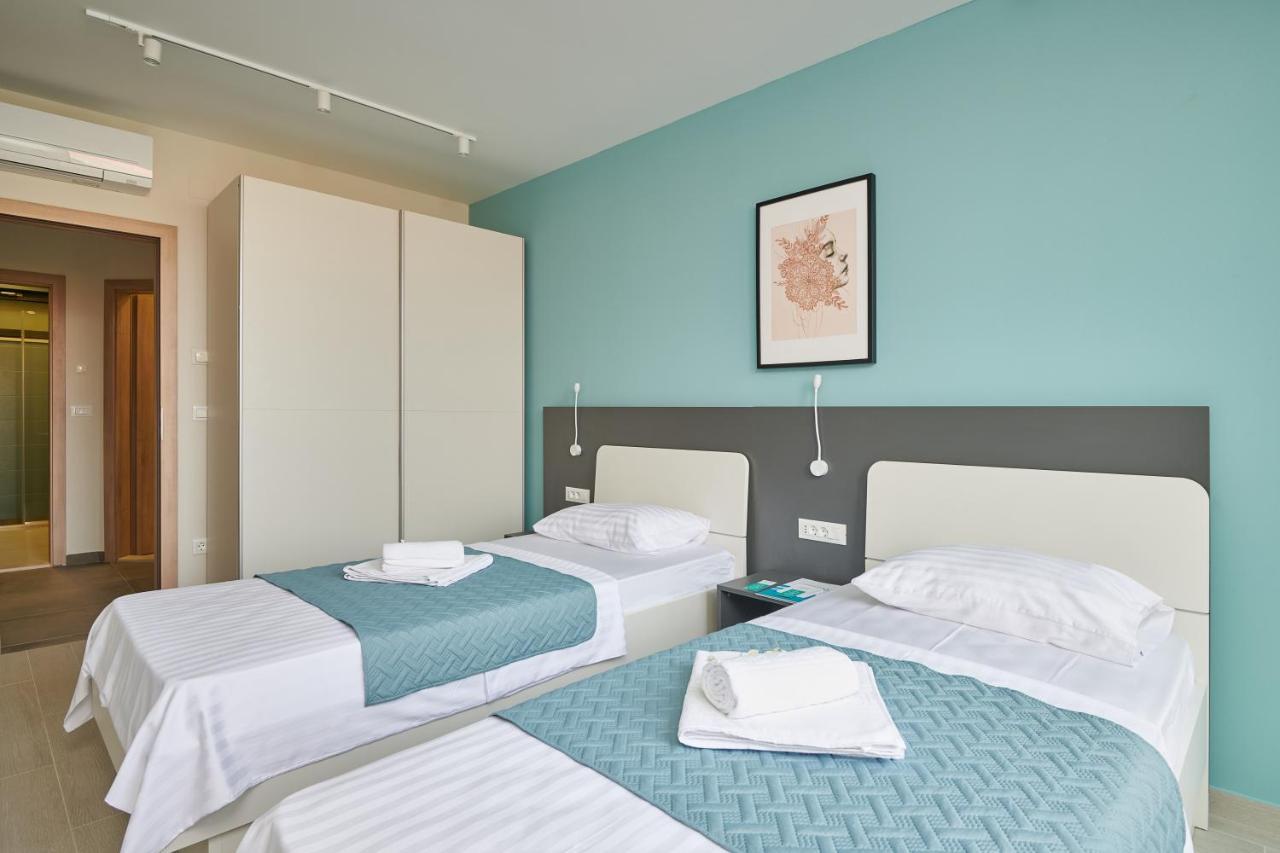 Tiffany Apartments 챠브타트 외부 사진