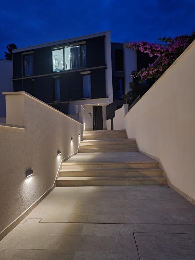 Tiffany Apartments 챠브타트 외부 사진